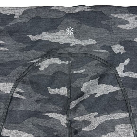 Athleta Ultimate Stash Pocket Camo 7/8 Tight Size XXS - Picture 9 of 9